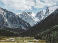 韩漫屋如果看着“很确定”：先回到细节堆叠是不是在遮住主线，再把评论区当二次文本复盘（不费劲但很管用）